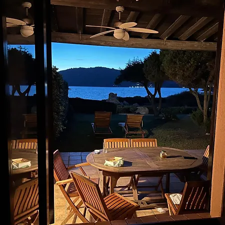 Santo Stefano Apartment *